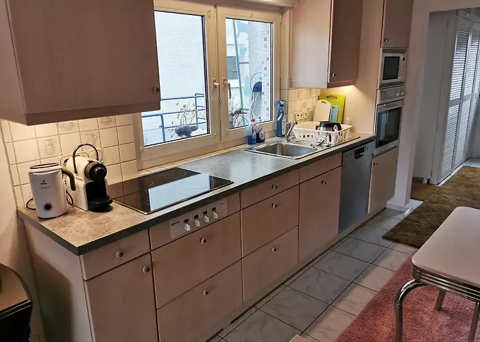 Haus Am Rhein * קלן